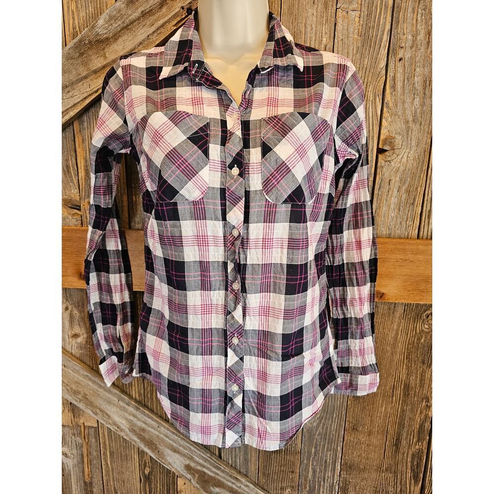 Eddie bauer womens classic fit XS purple pink plaid button up girly long sleeve
